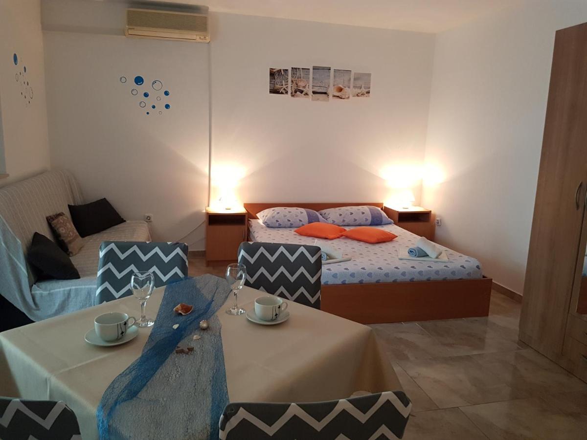 Apartments With A Parking Space Novalja, Pag - 6504 מראה חיצוני תמונה